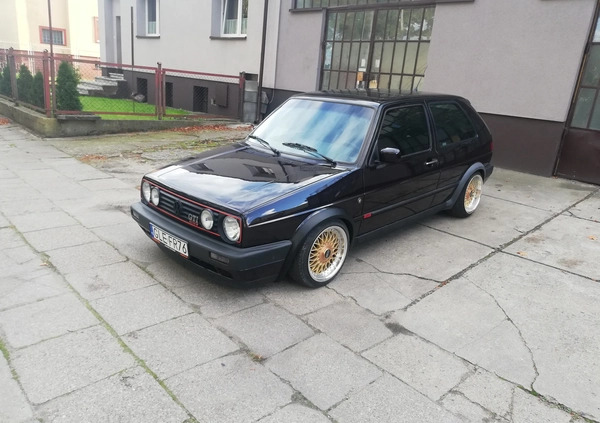 Volkswagen Golf cena 42000 przebieg: 136000, rok produkcji 1990 z Lębork małe 191